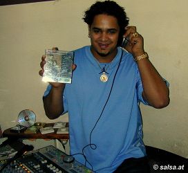 Salsa-DJ Manuel (anklicken zum Vergrößern - click to enlarge)