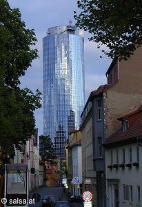 Jena: Blick von der Wagnergasse auf die Intershop-Zigarre (anklicken zum Vergrern, mit ALT+F4 wieder schliessen)